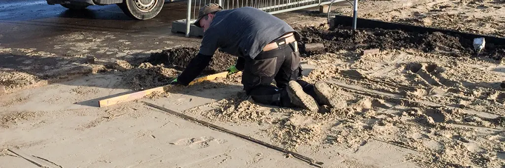 Een rond terras met klinkers aanleggen. Hoe doe je dat? - Bindels Buiten Beleving